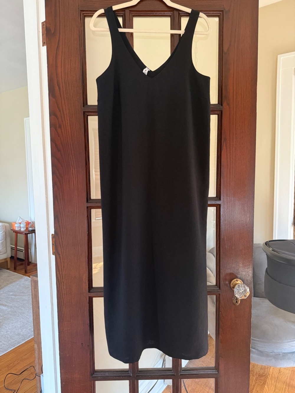 Lululemon Classic Black V-Neck Sleeveless Women’s Dress